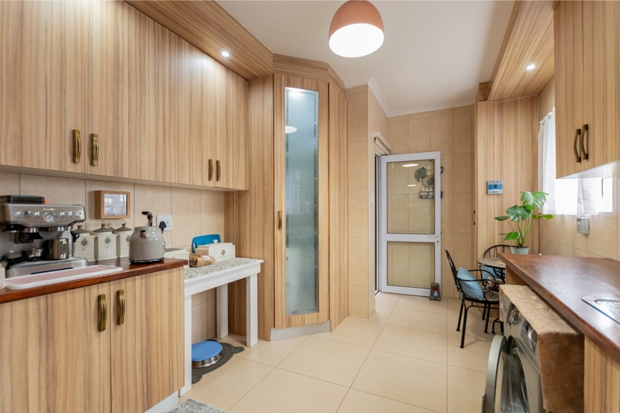 4 Bedroom Property for Sale in Country Club Western Cape